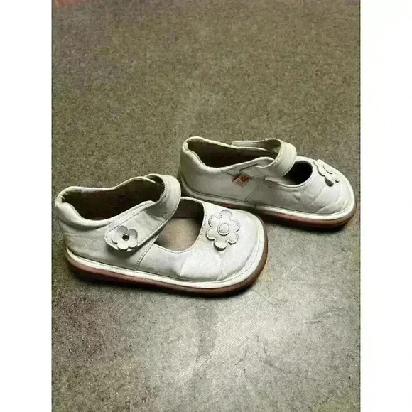 Mooshu Trainers Girl’s Mary Janes - Picture 2 of 4